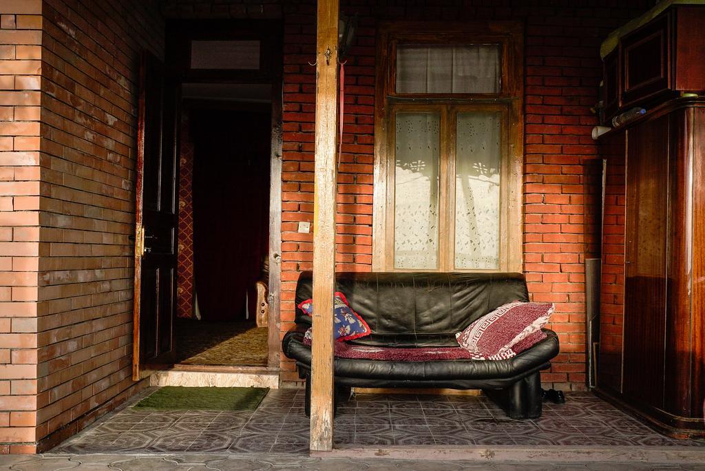 Tsitso & Soso Guesthouse Tsnori Ngoại thất bức ảnh